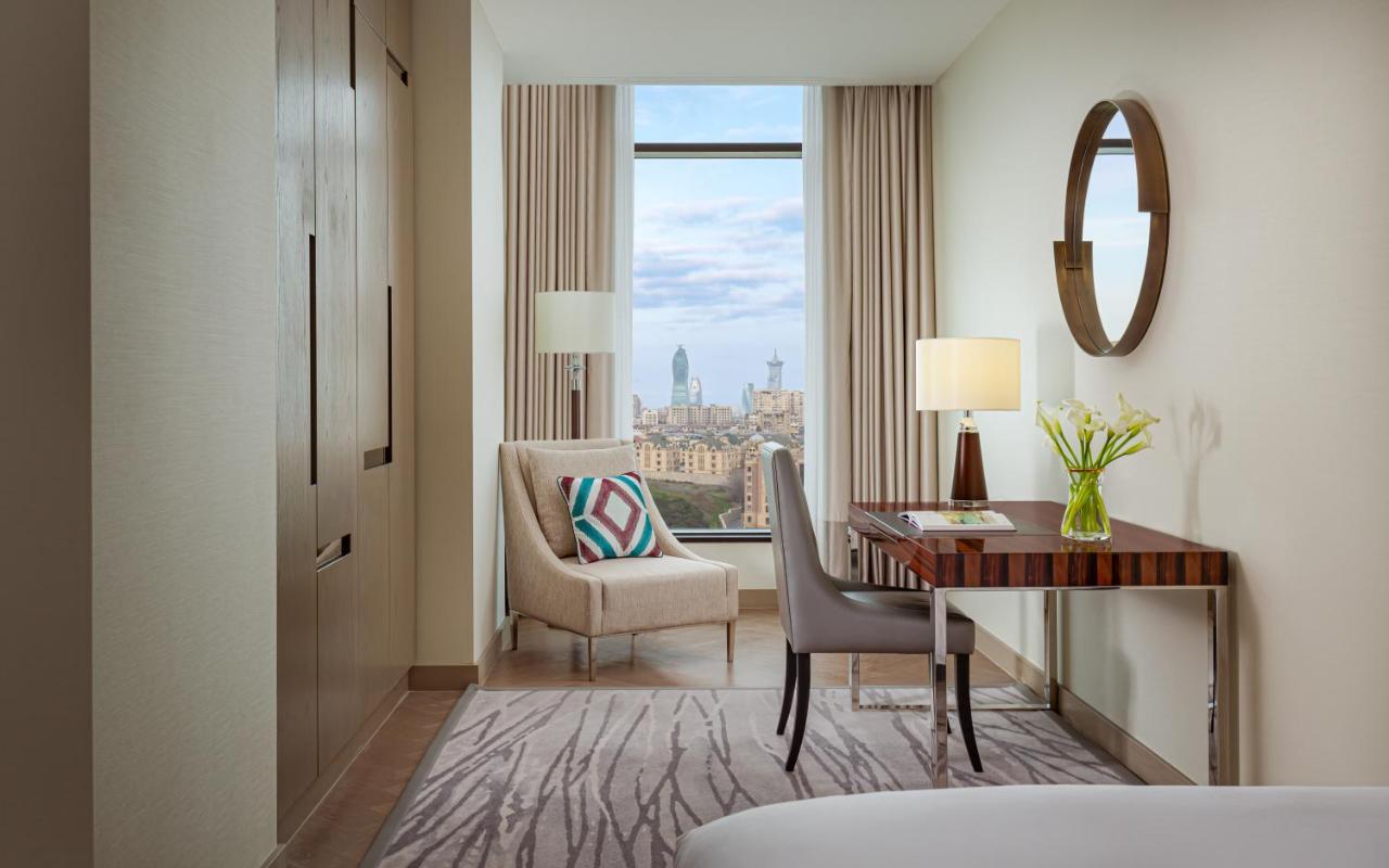 The Ritz-carlton, 5*